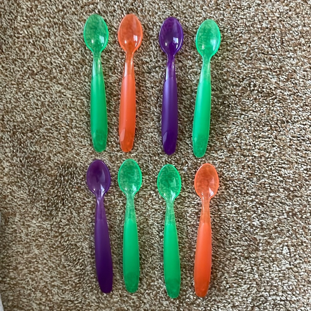 Lot of 8 Plastic Baby Spoons